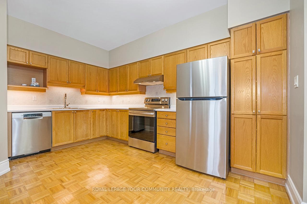 7373 Martin Grove Road Unit 621 photo 3