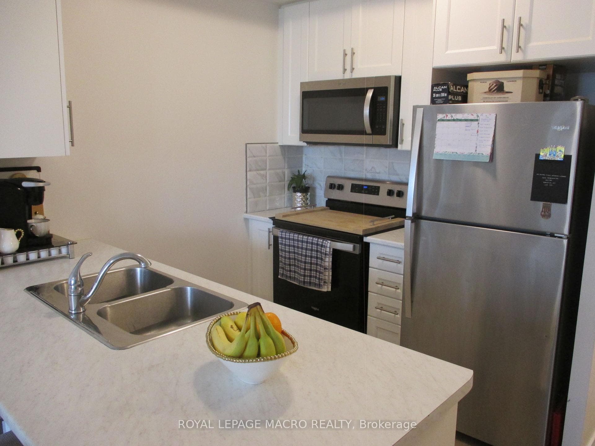 5055 Greenlane Road Unit 533 photo 11