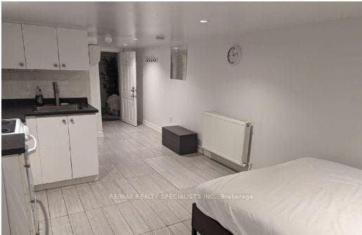 450 BATHURST Street Unit B2 photo 20