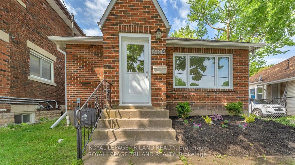 769 Quebec Street photo 33