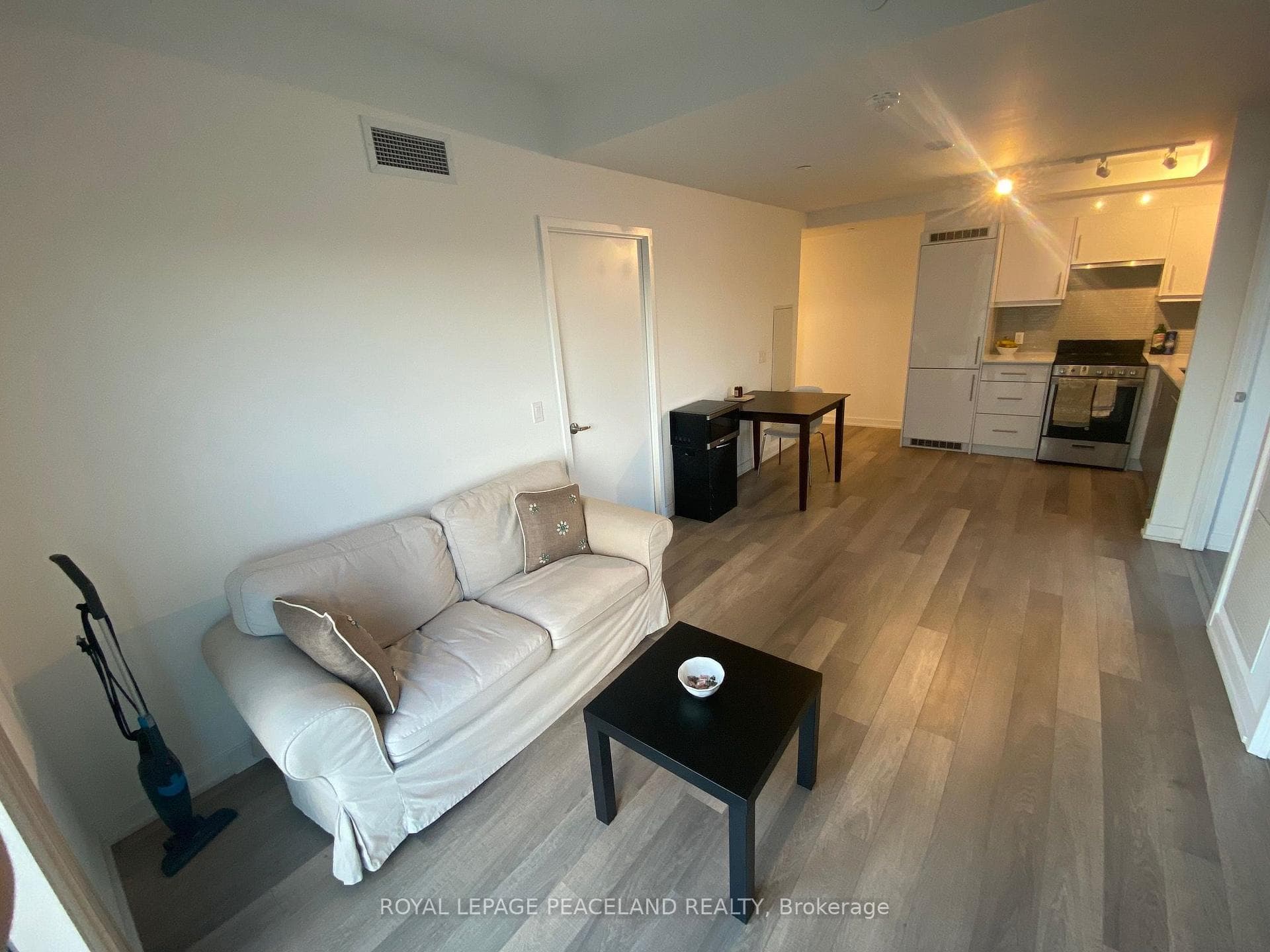 181 Huron Street Unit 803 photo 16