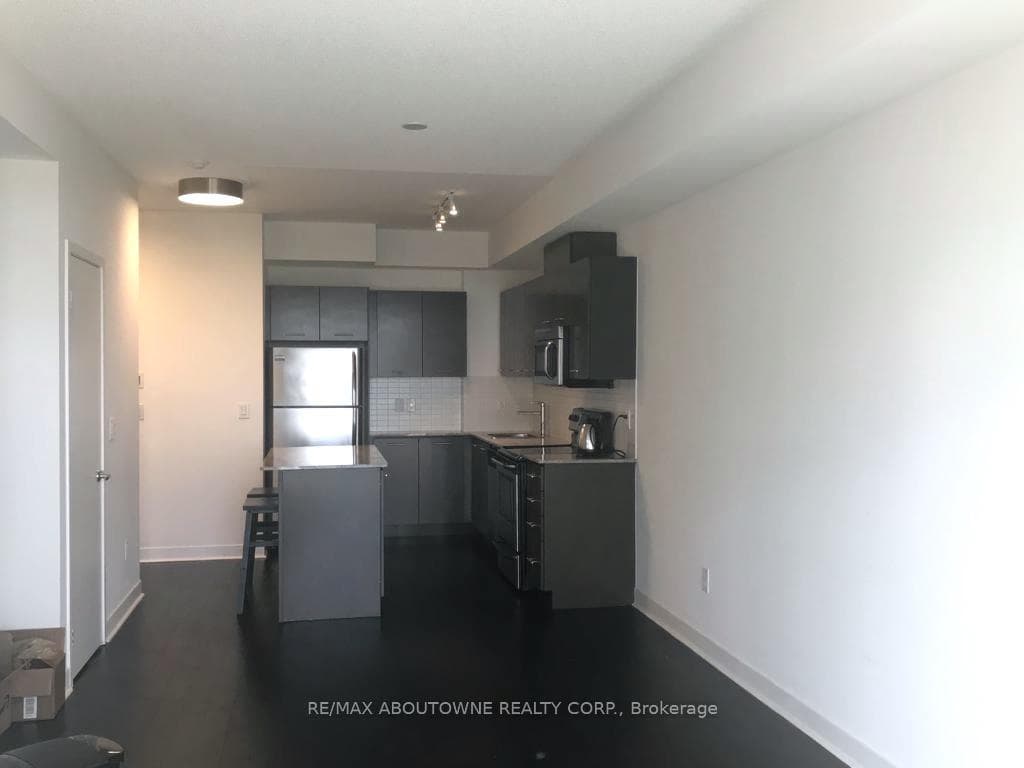 365 Prince Of Wales Drive Unit 907 photo 13