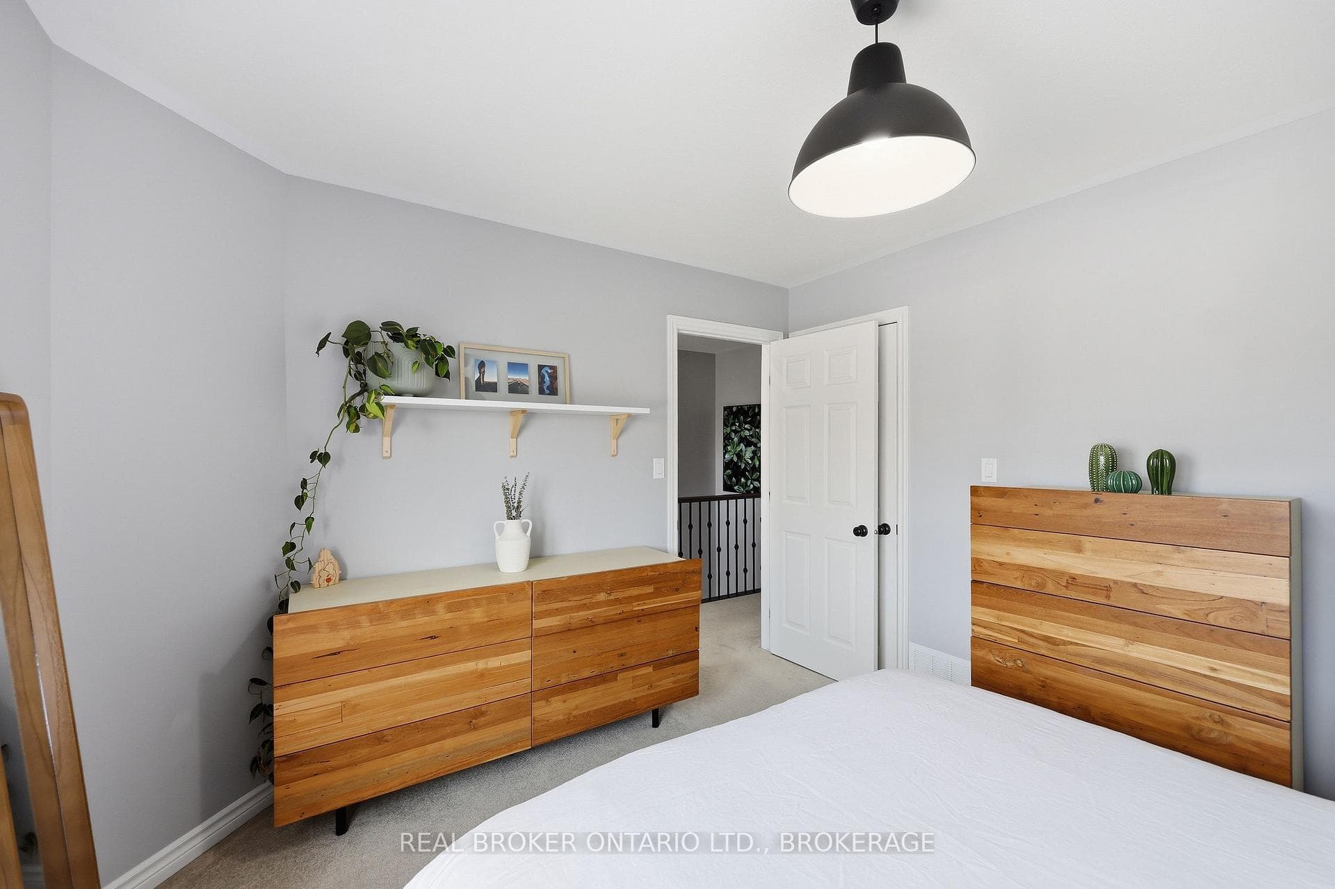 118 SIMURDA Court photo 25