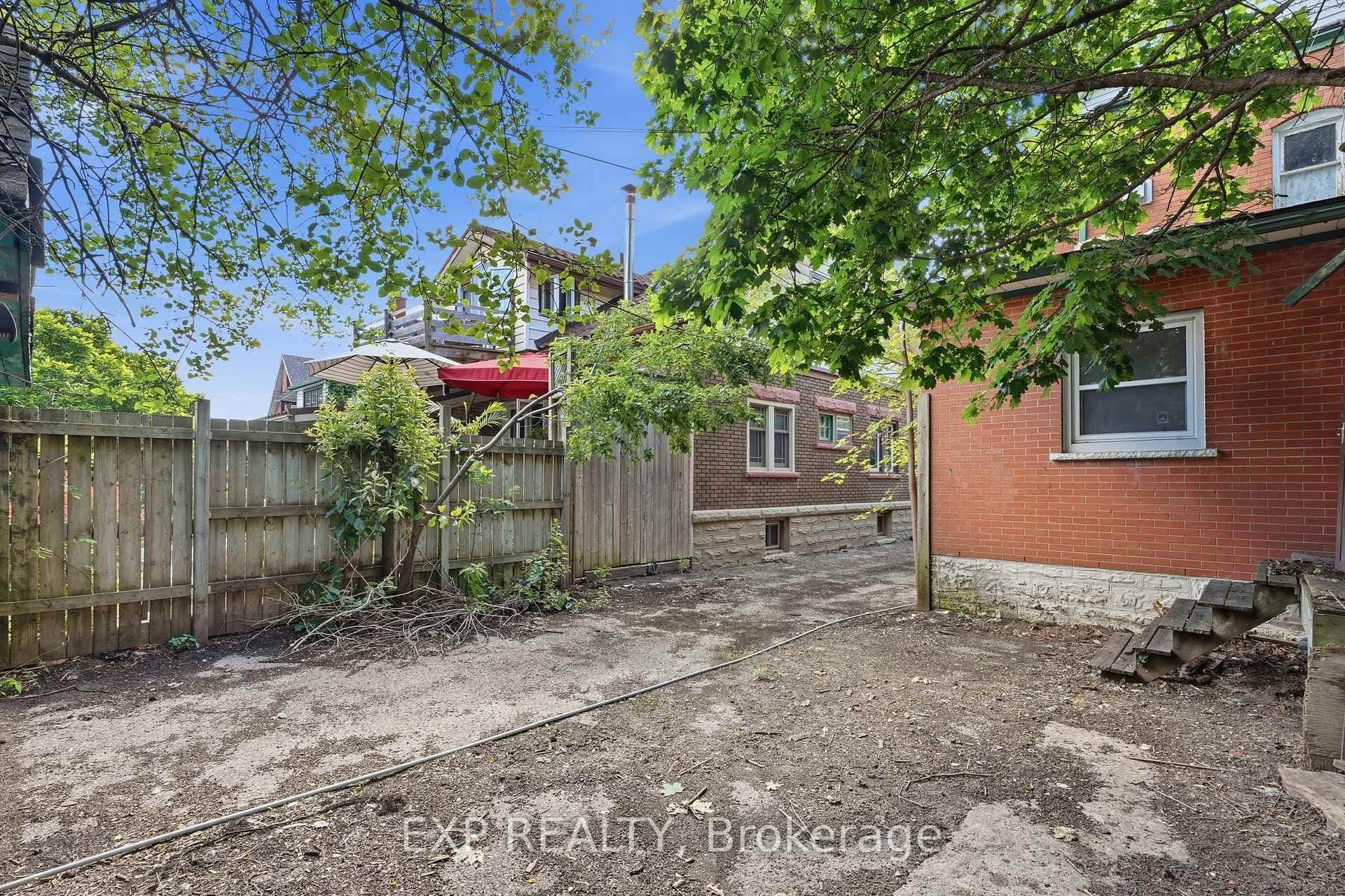 45 Pandora Avenue photo 16