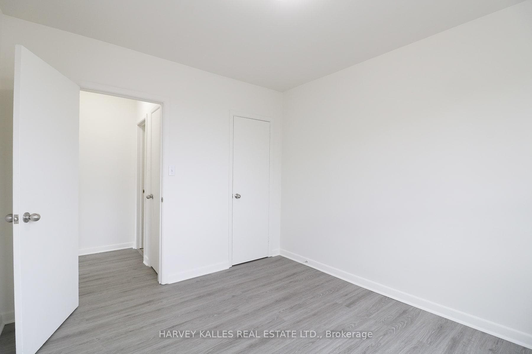 500 Gilbert Avenue Unit 102 photo 11