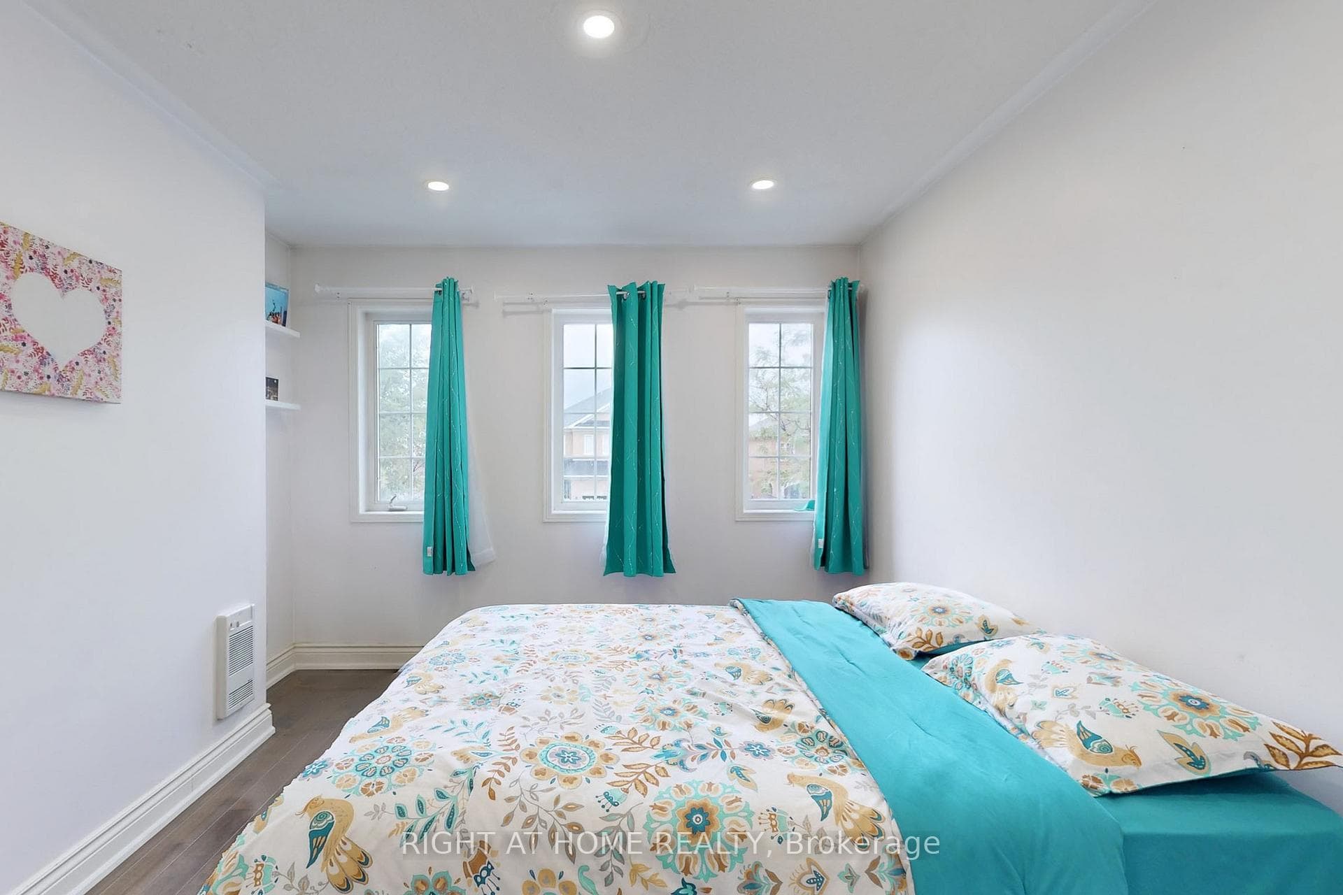 30 Casabel Drive Unit Upper photo 35