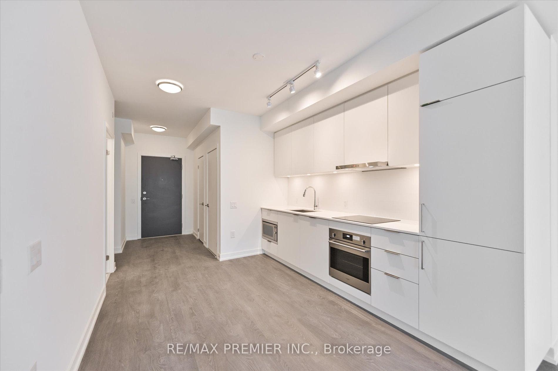 8 Olympic Garden Drive Unit S502 photo 7