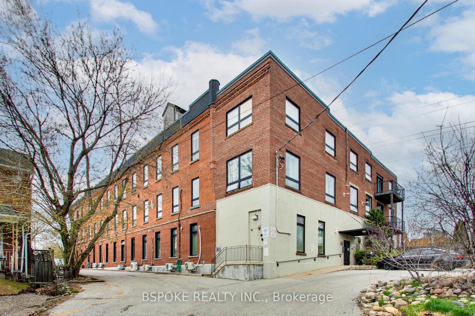 121 Prescott Avenue Unit 18 photo 2