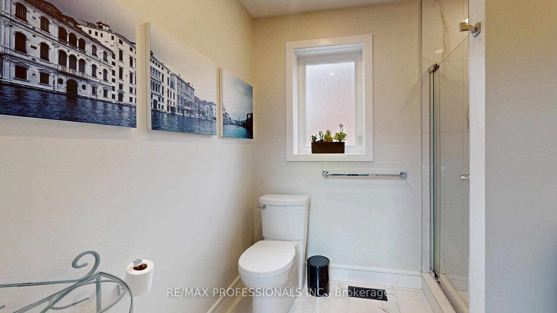 59 Lonborough Avenue photo 14