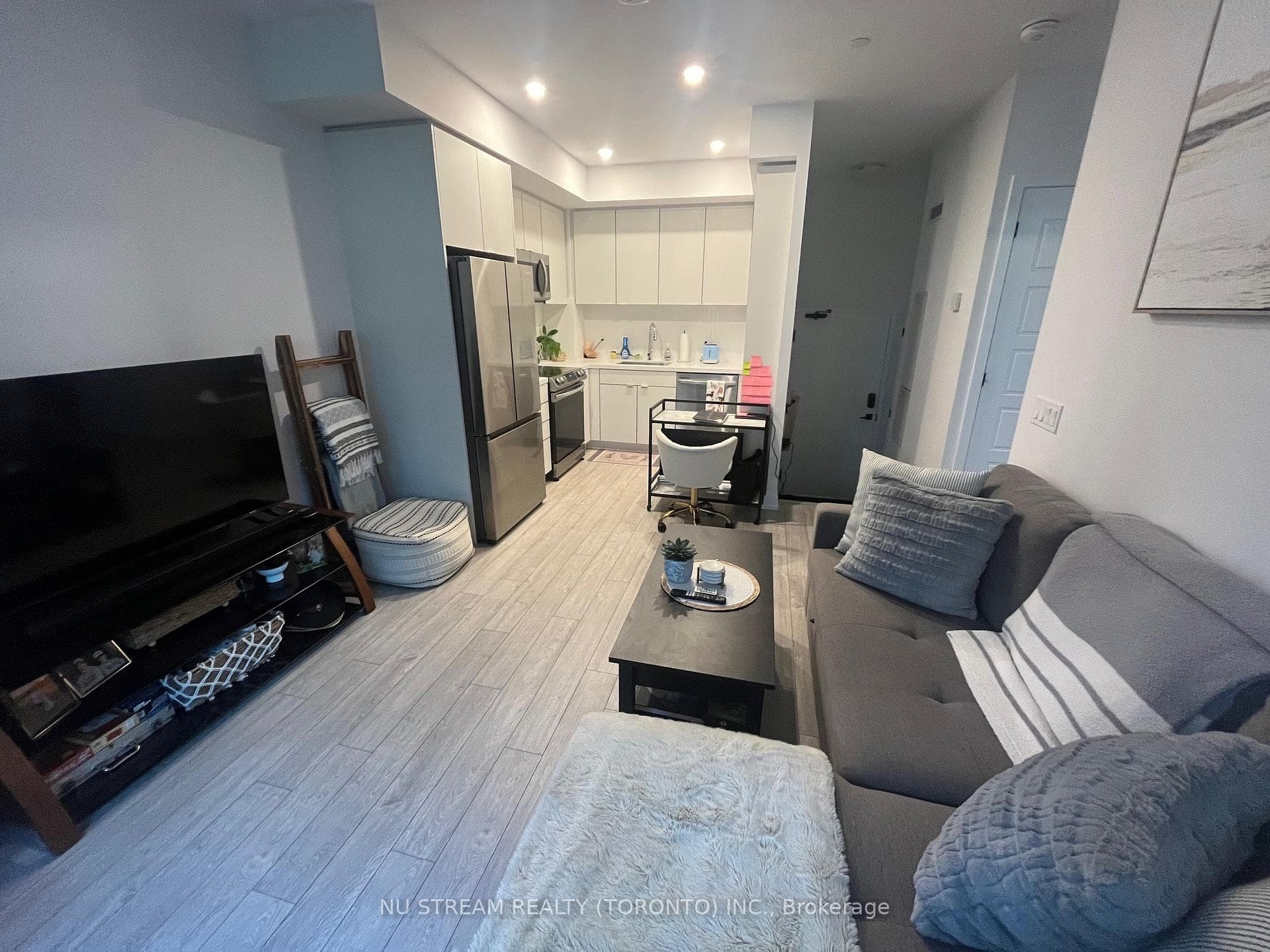 415 Sea Ray Avenue Unit G14 photo 8