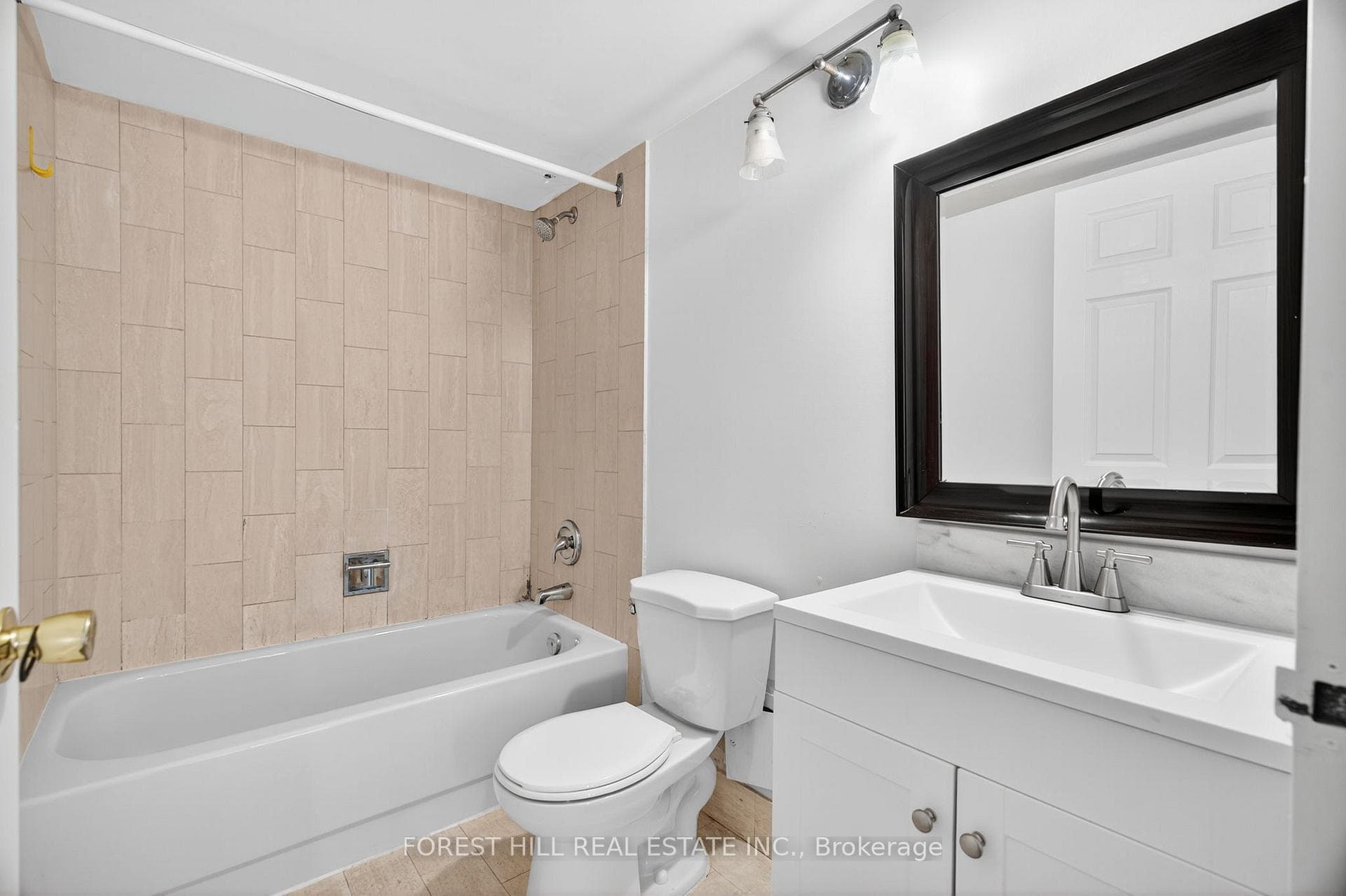 285 Enfield Place Unit 210 photo 6