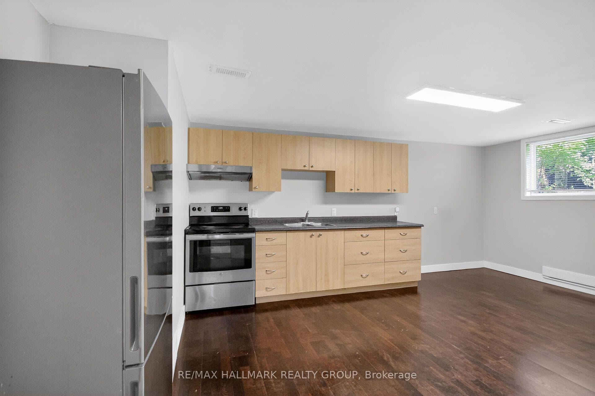1865 ARIZONA Avenue photo 19
