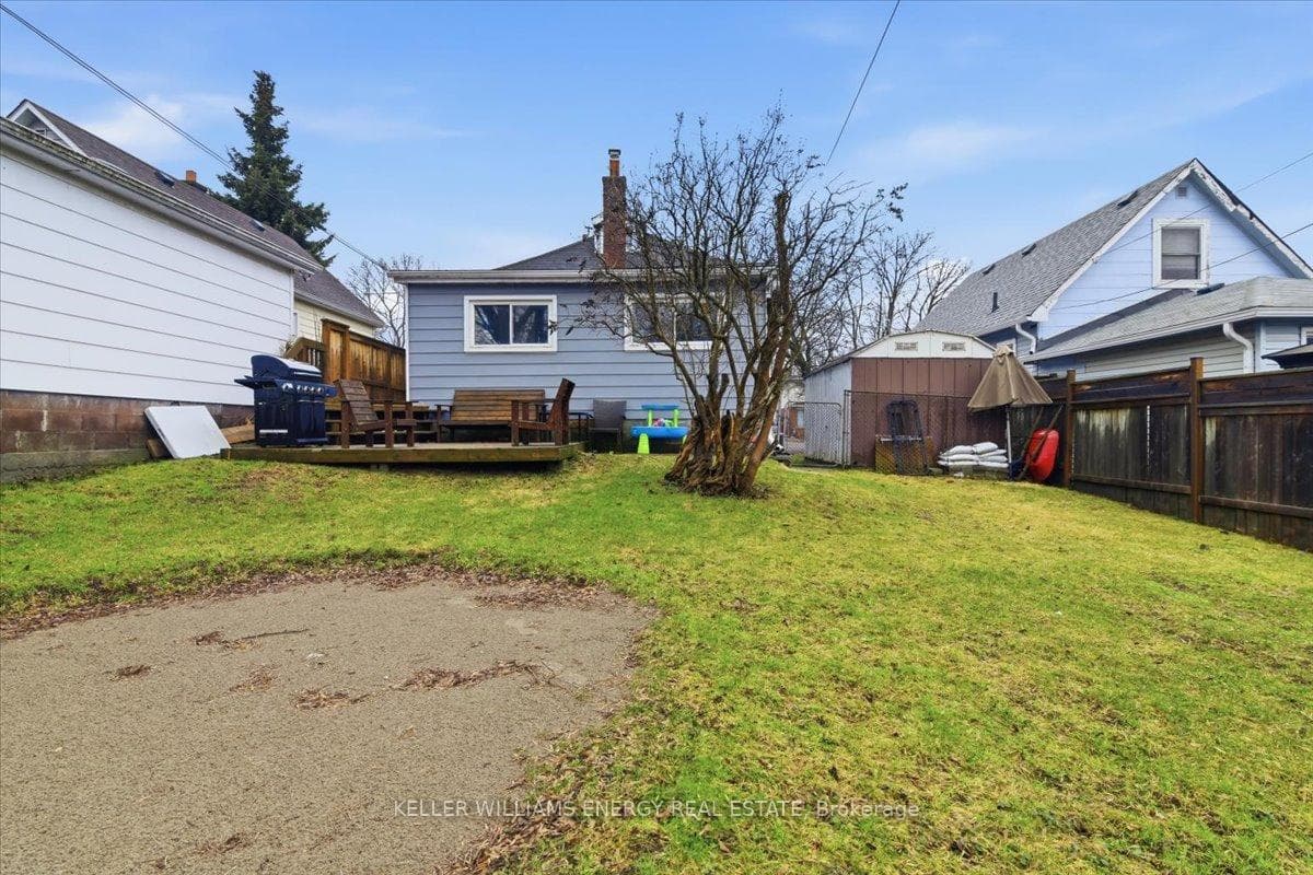 469 Montrave Avenue photo 33
