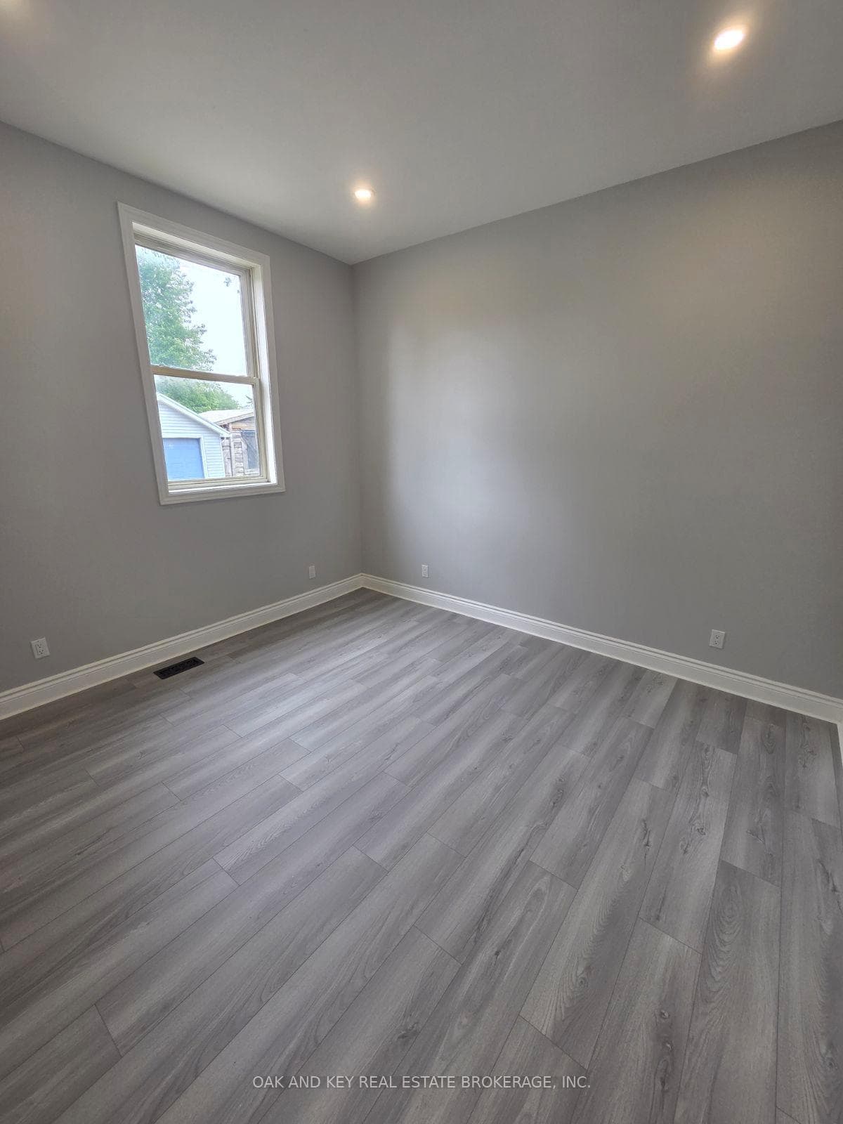 22933 Hagerty Road photo 12
