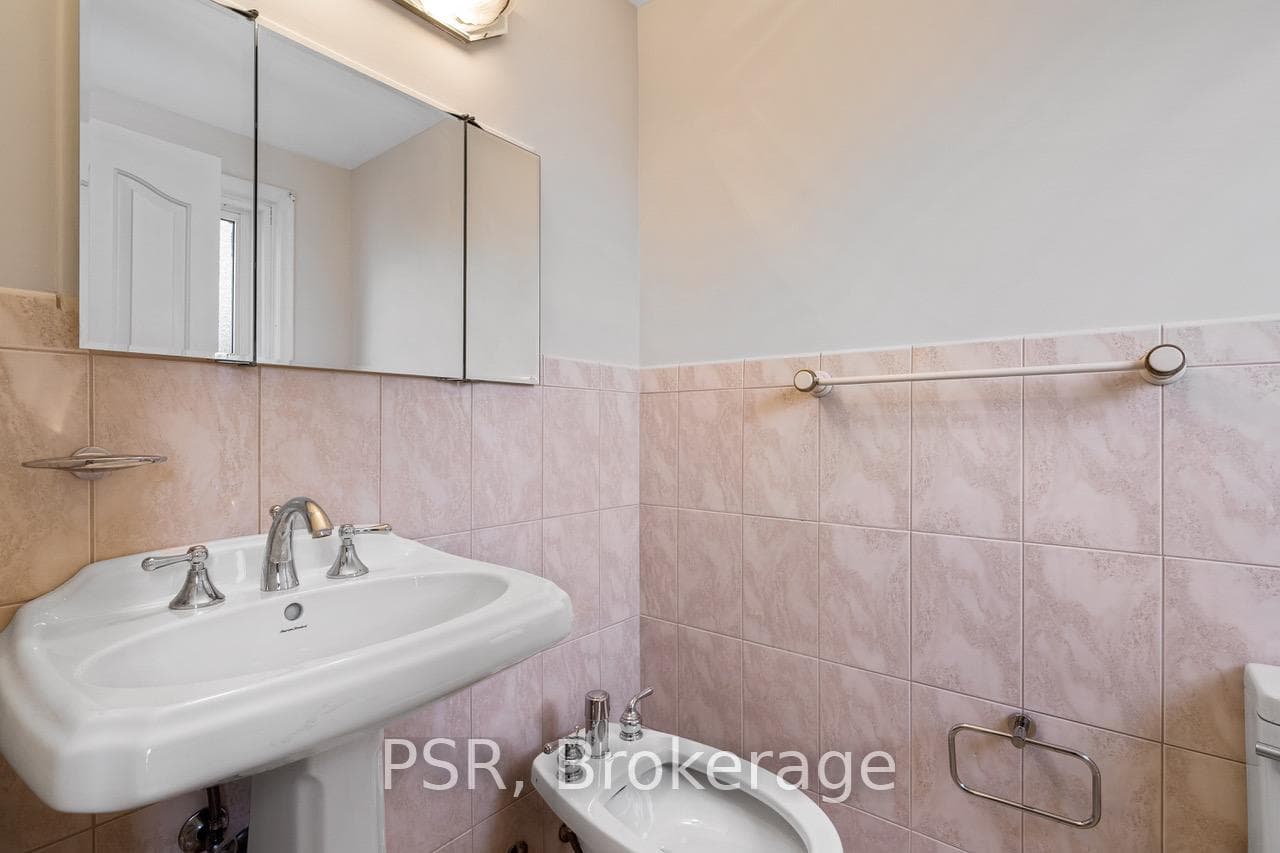 1197 Greyowl Point photo 22