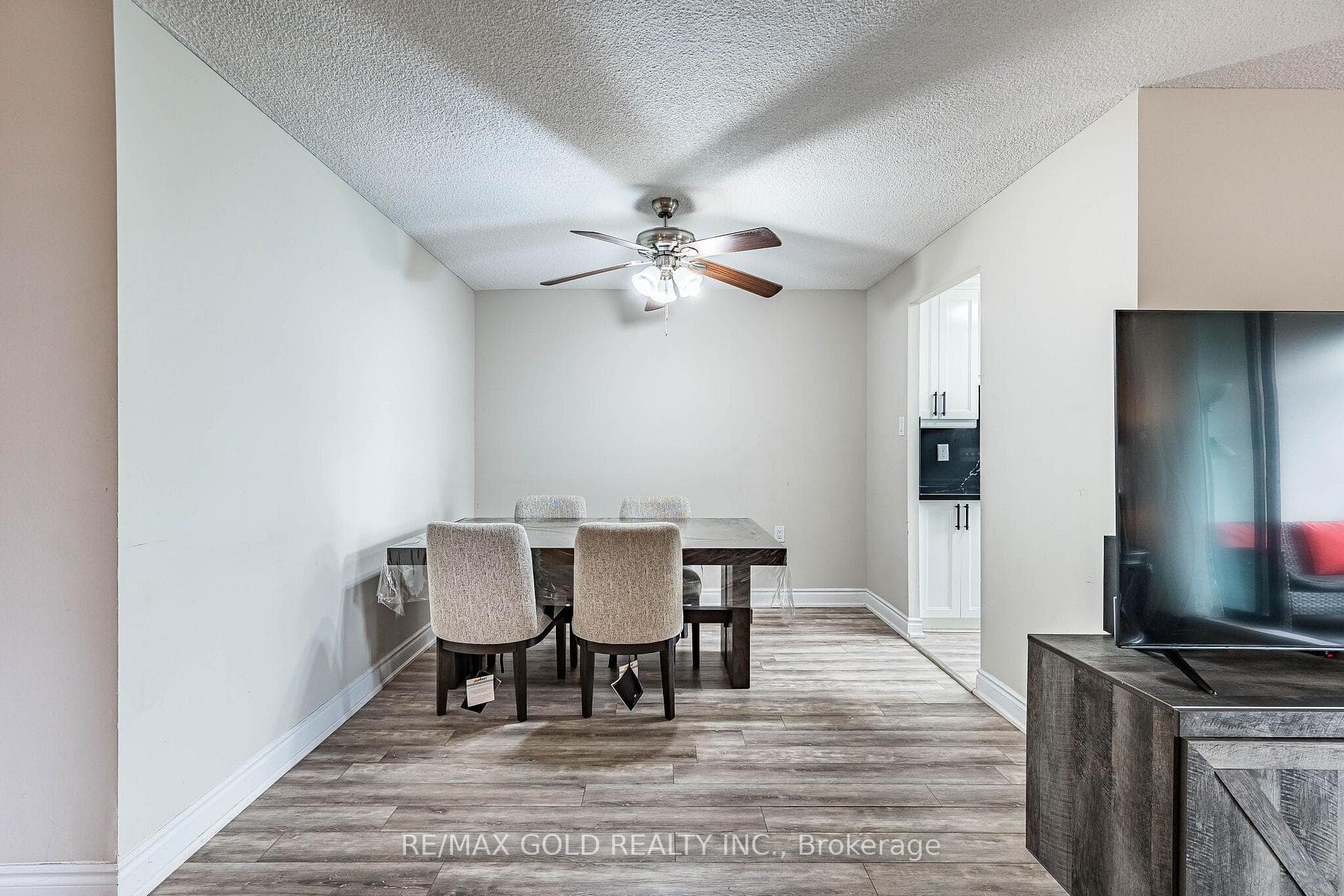 18 Knightsbridge Road Unit 508 photo 19