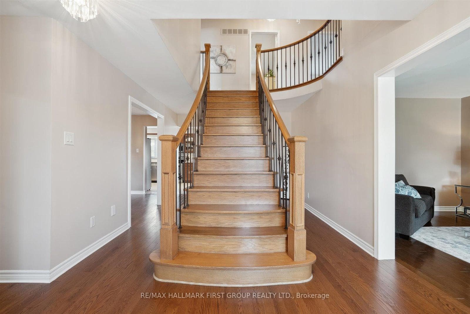 35 Catherine Drive photo 4
