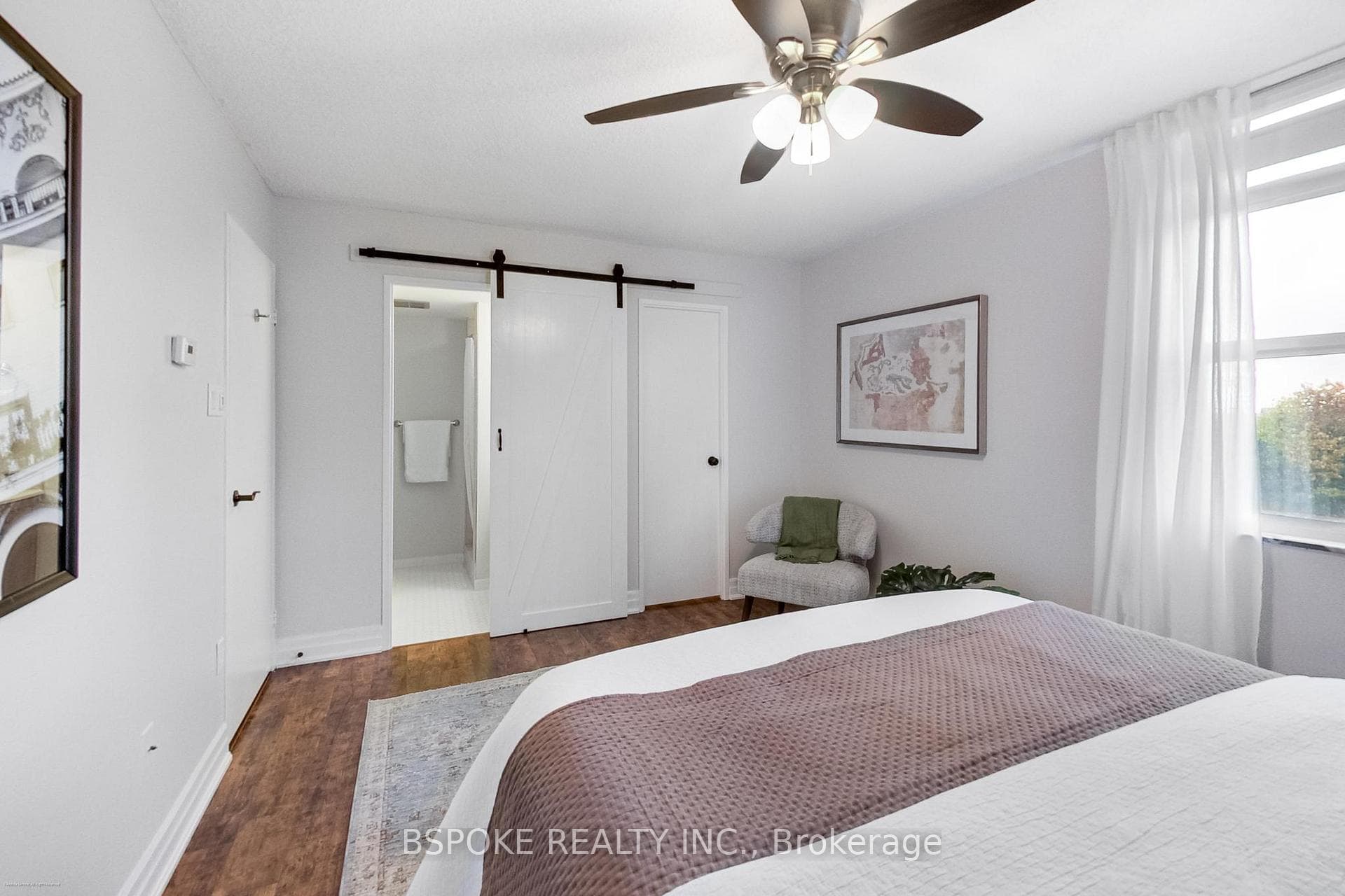 966 Inverhouse Drive Unit 511 photo 20