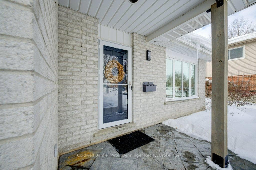 263 Canterbury Drive photo 3