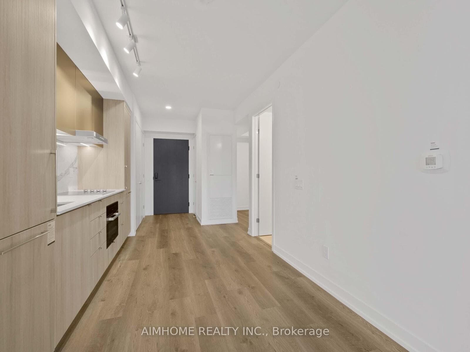 771 yonge Street Unit 1901 photo 9