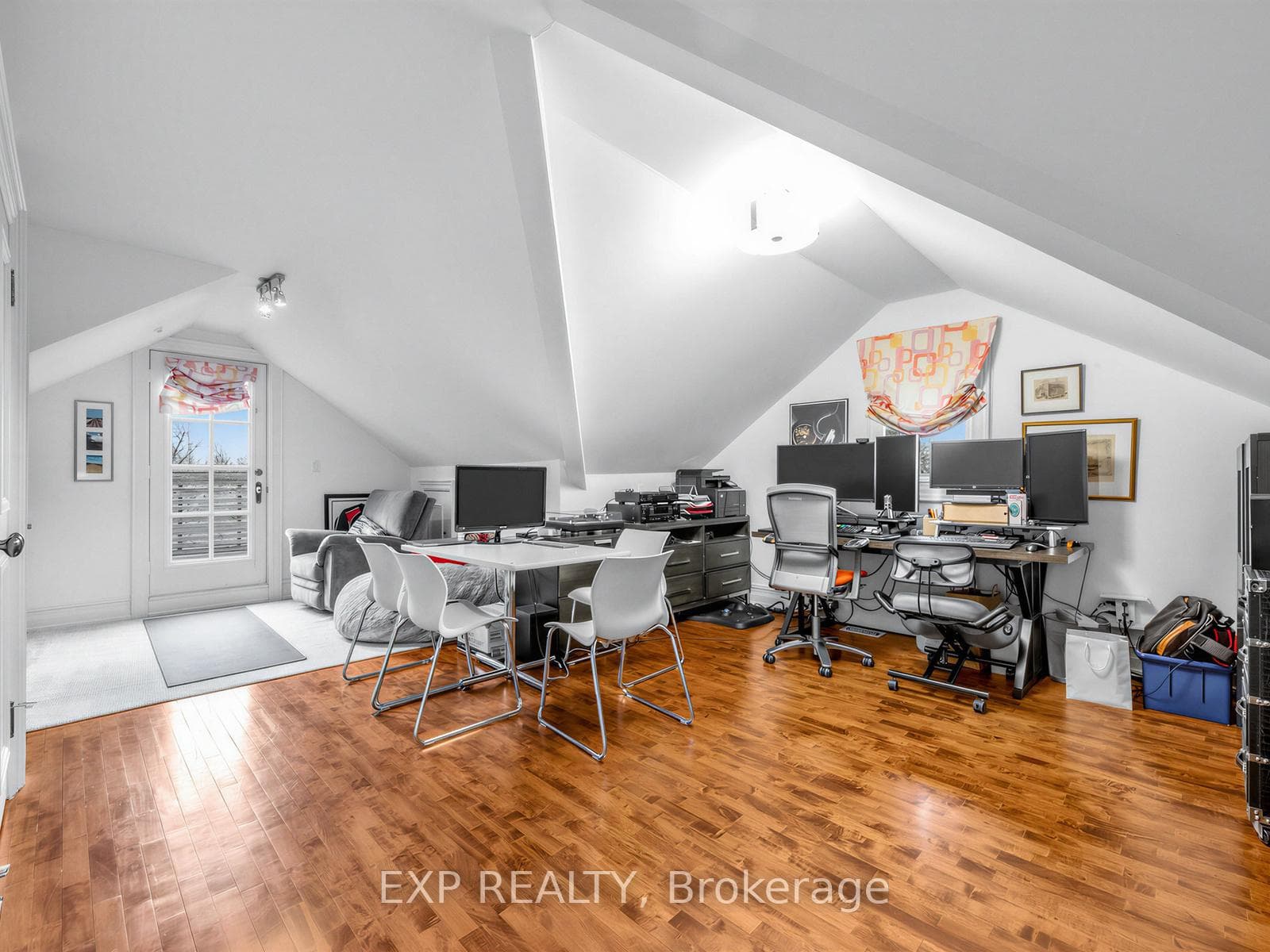 241 Poplar Plains Street photo 28