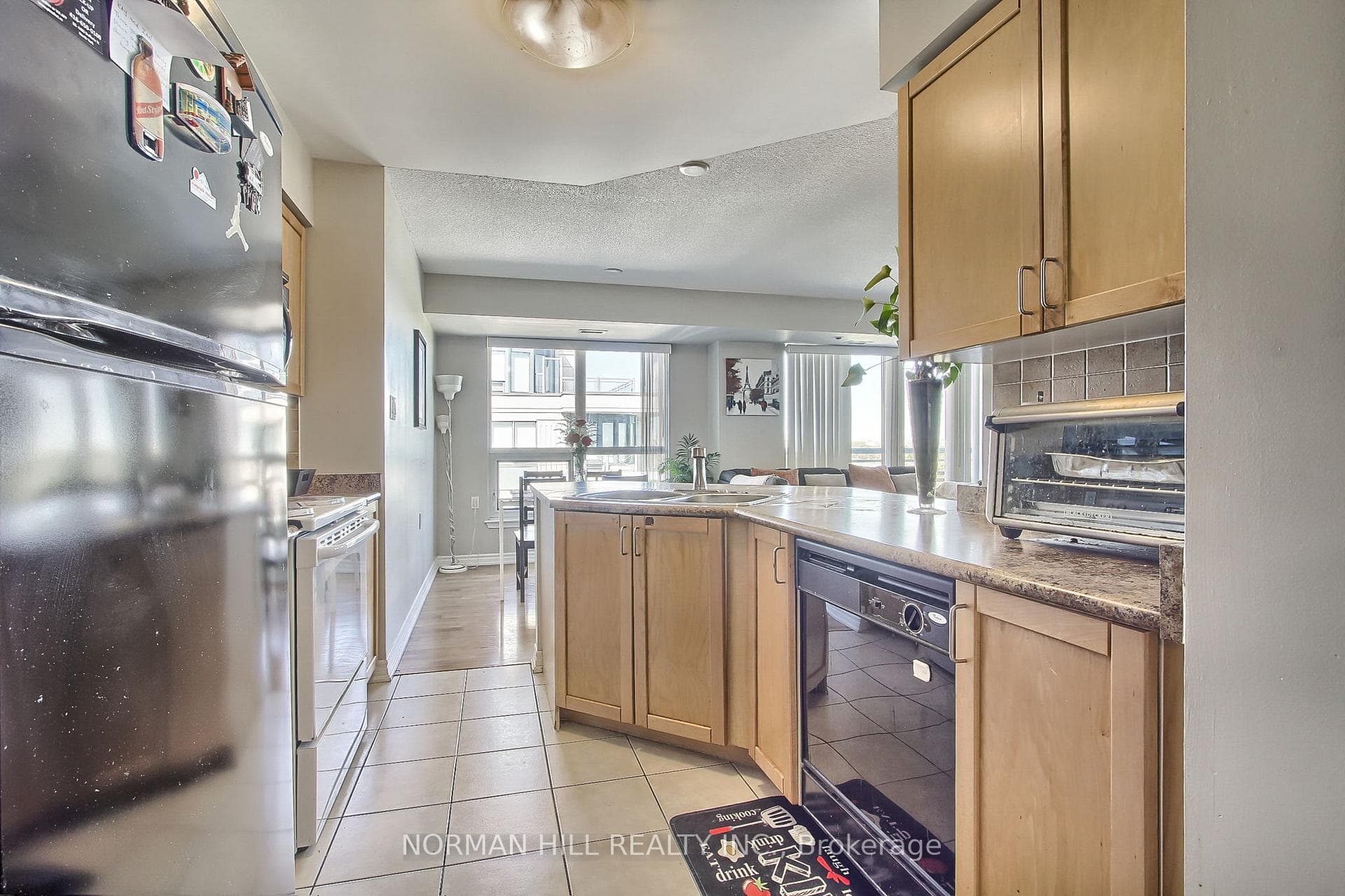 872 Sheppard Avenue Unit 602 photo 11
