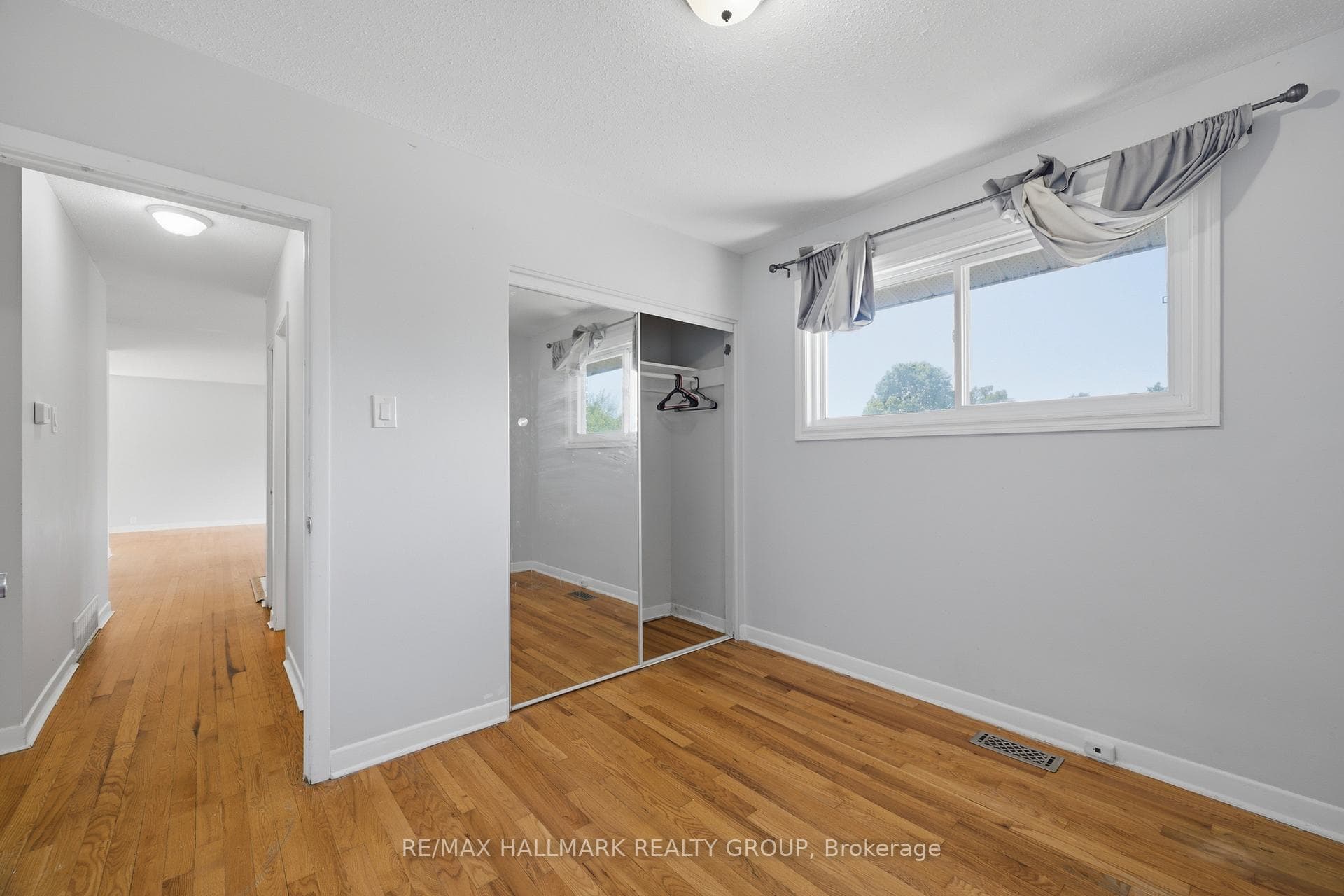 45 Hilliard Avenue photo 23