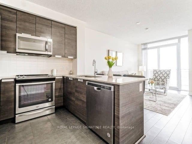 5025 Four Springs Avenue Unit 903 photo 8