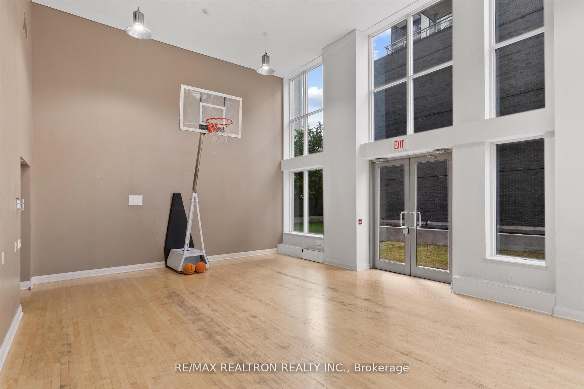 83 Redpath Avenue Unit 1101 photo 31