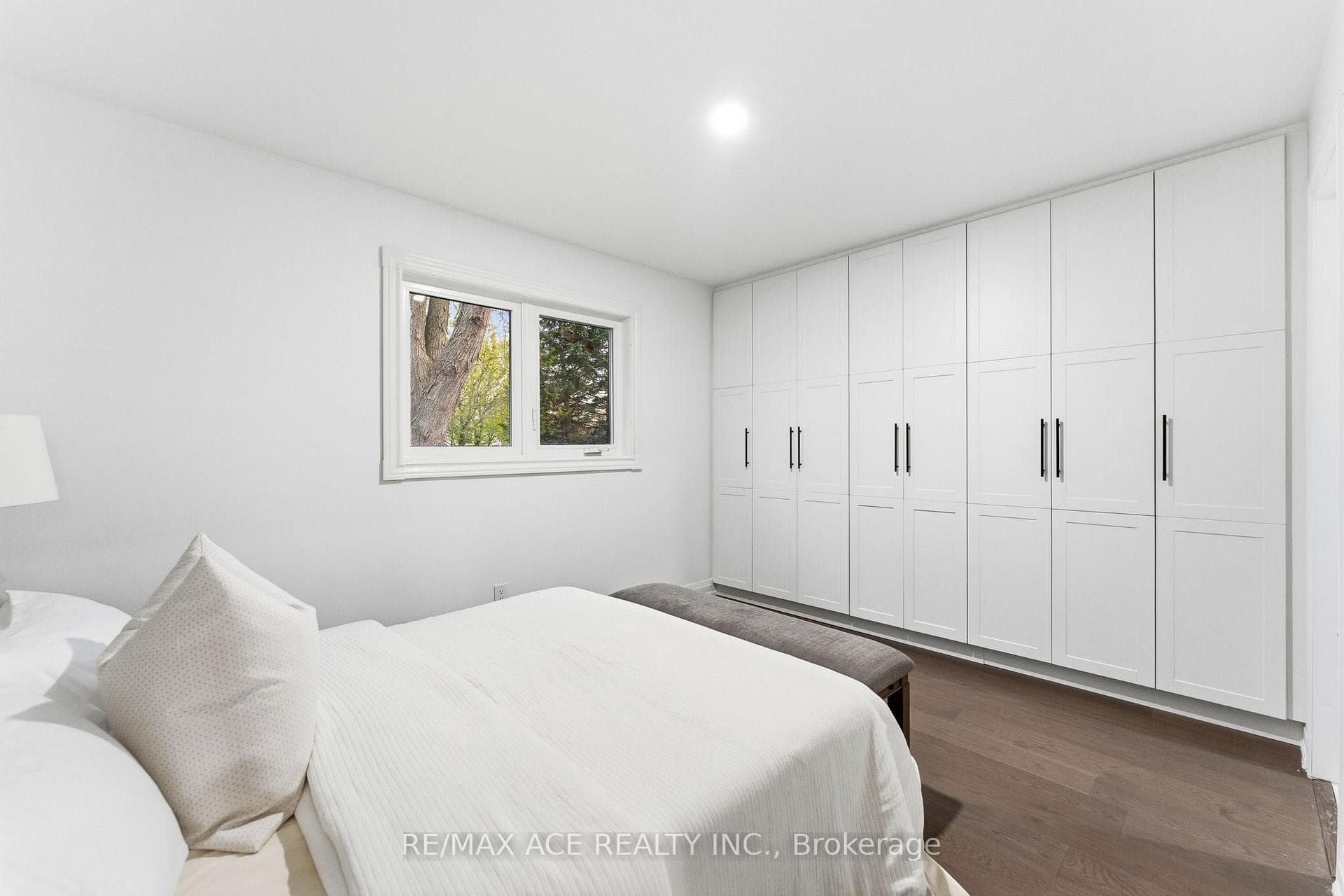399 Lawson Road photo 23