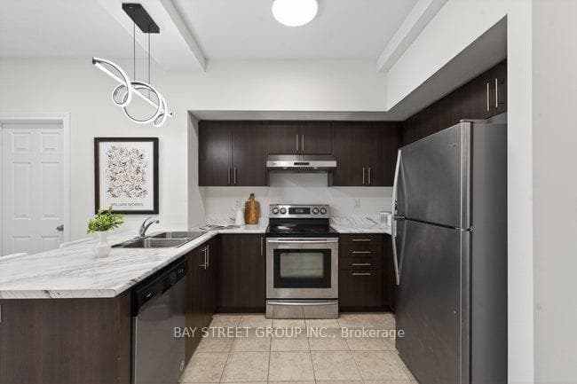 1 Eaton Park Lane Unit 18 photo 28