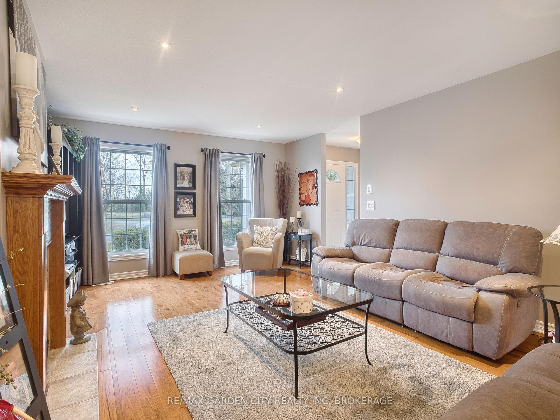 785 Foss Road photo 19