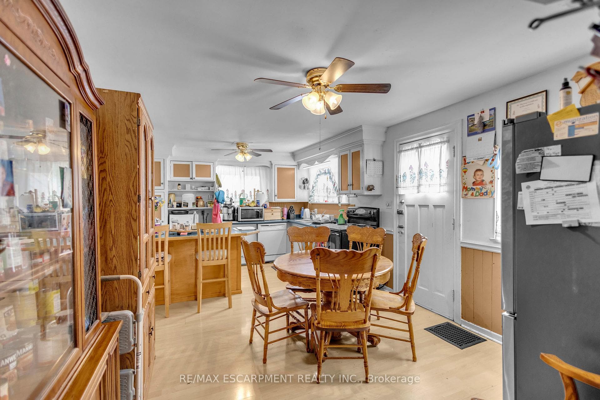 35 James Avenue photo 26
