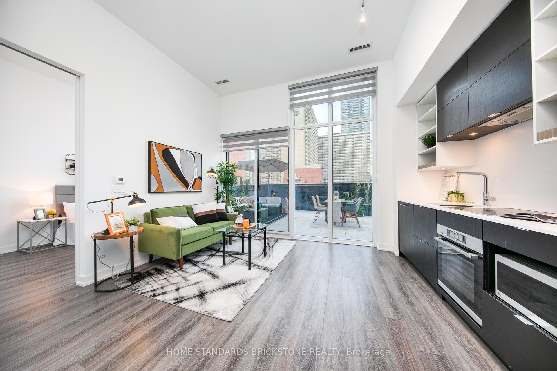 20 Edward Street Unit 401 photo 8