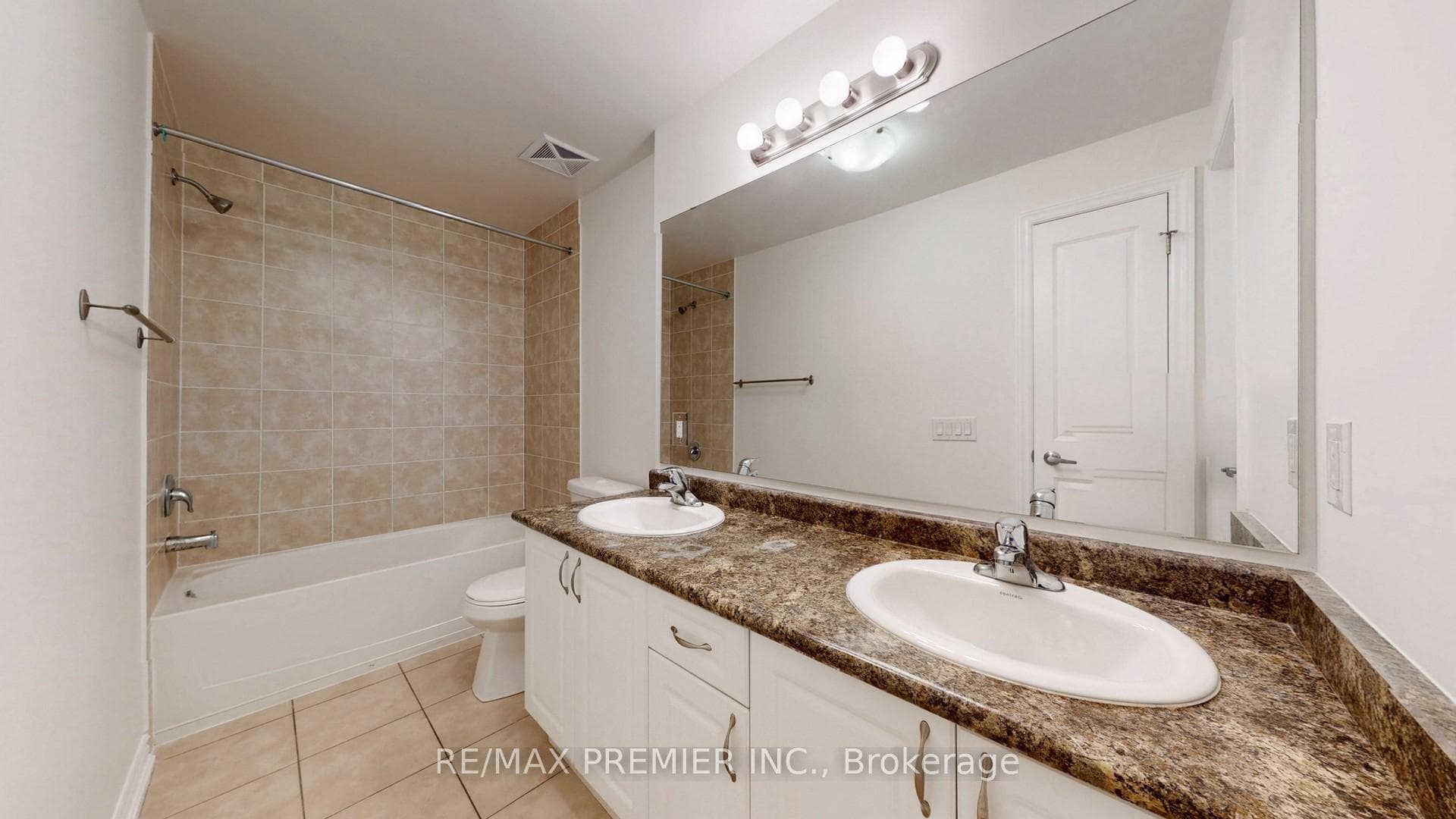 127 Silverwood Avenue Unit 1 photo 24