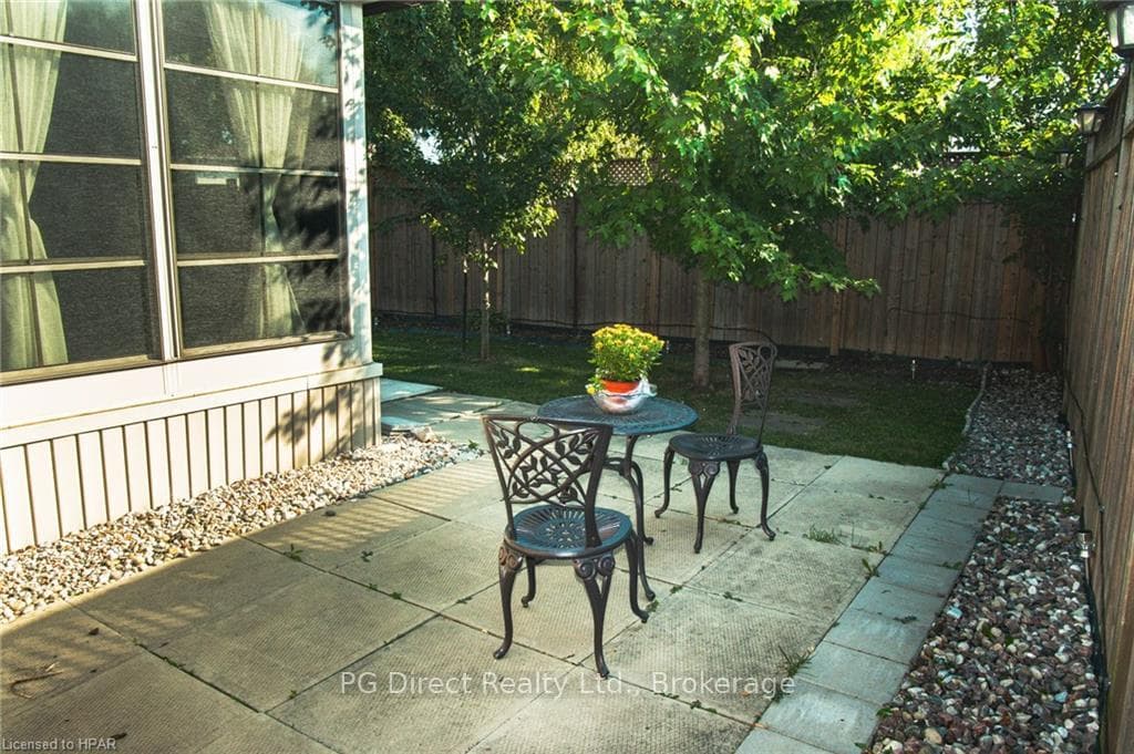 158 WELLBROOK Boulevard photo 11