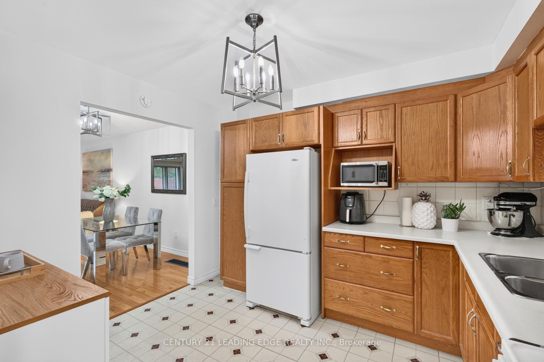 58 Valdor Drive photo 8