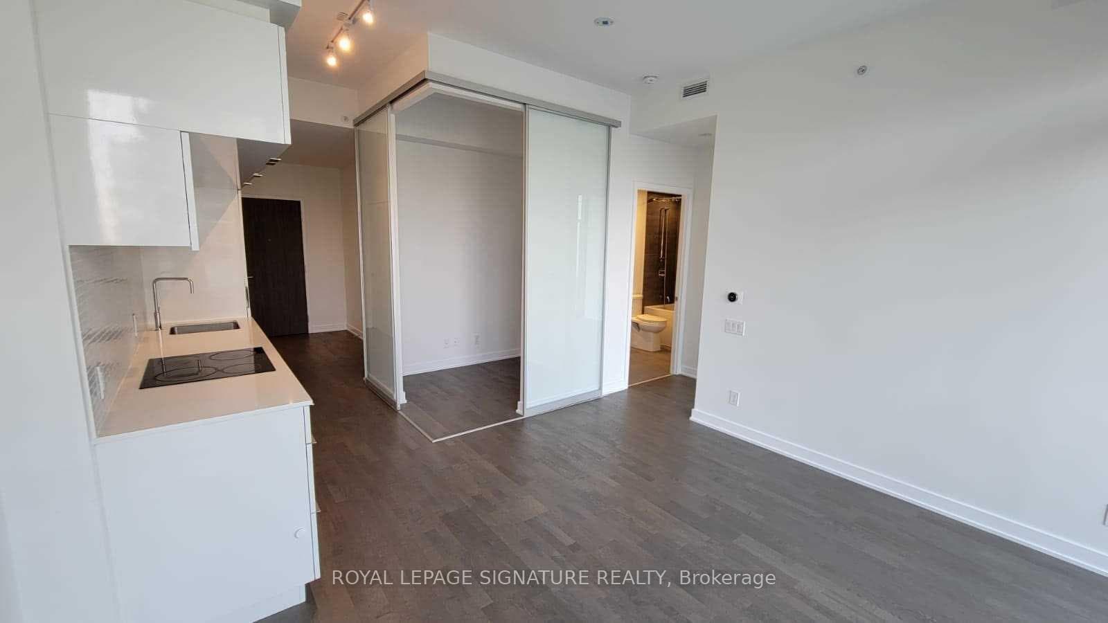185 Roehampton Avenue Unit 610 photo 7