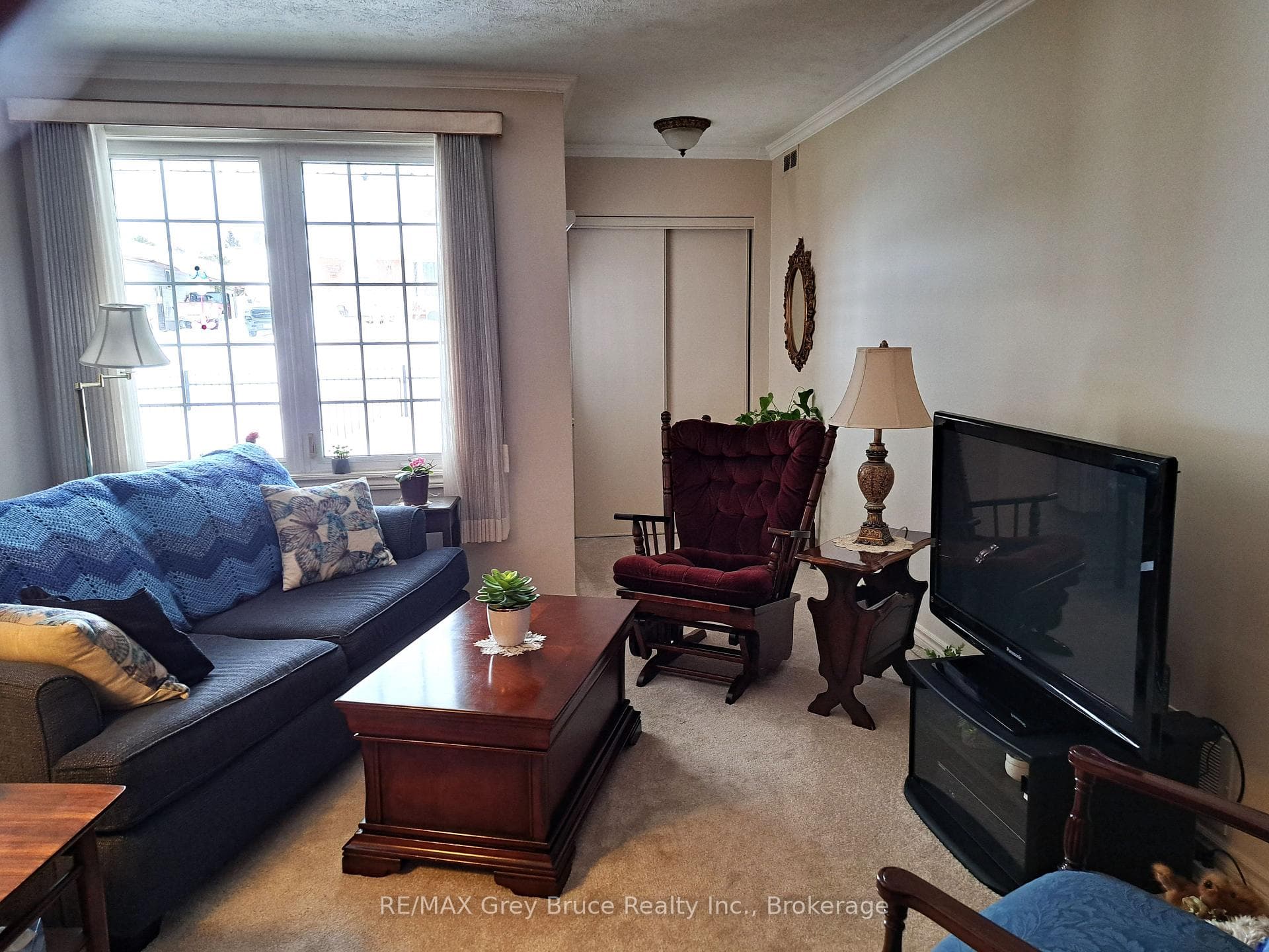 1550 12th Avenue Unit 102 photo 2