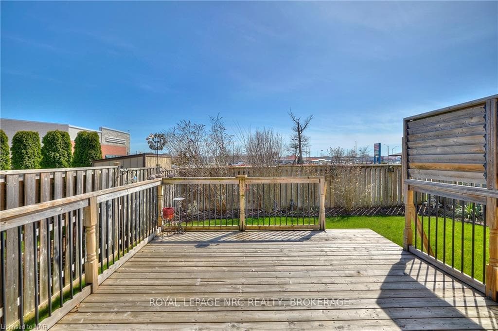 7042 OPTIMIST Lane photo 22