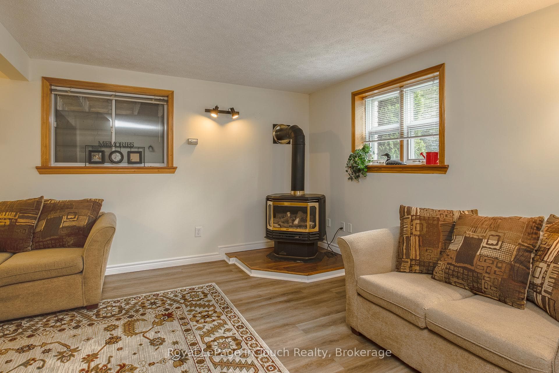 487 Tiny Beaches Road photo 26