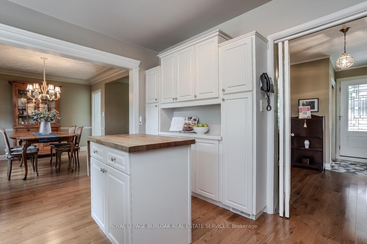 674 Holt Drive photo 26