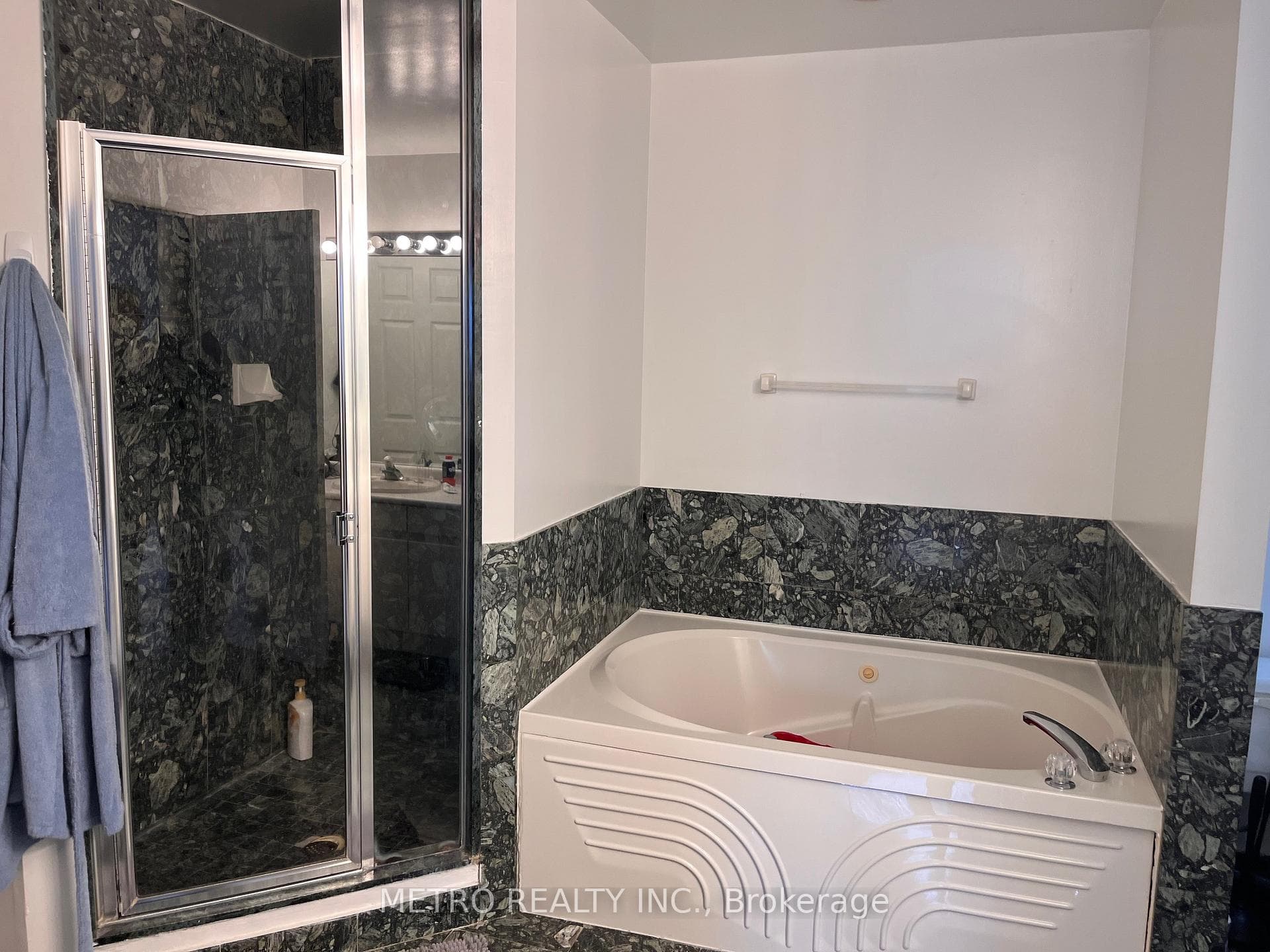 7 Bishop Avenue Unit 2311 photo 17