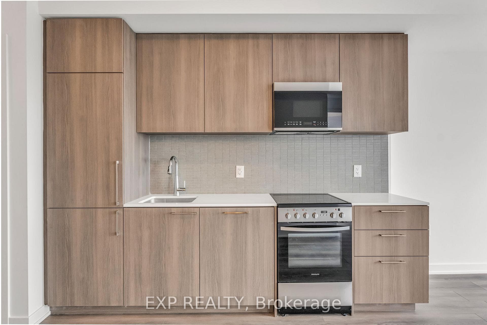 7437 Kingston Road Unit 908B photo 6