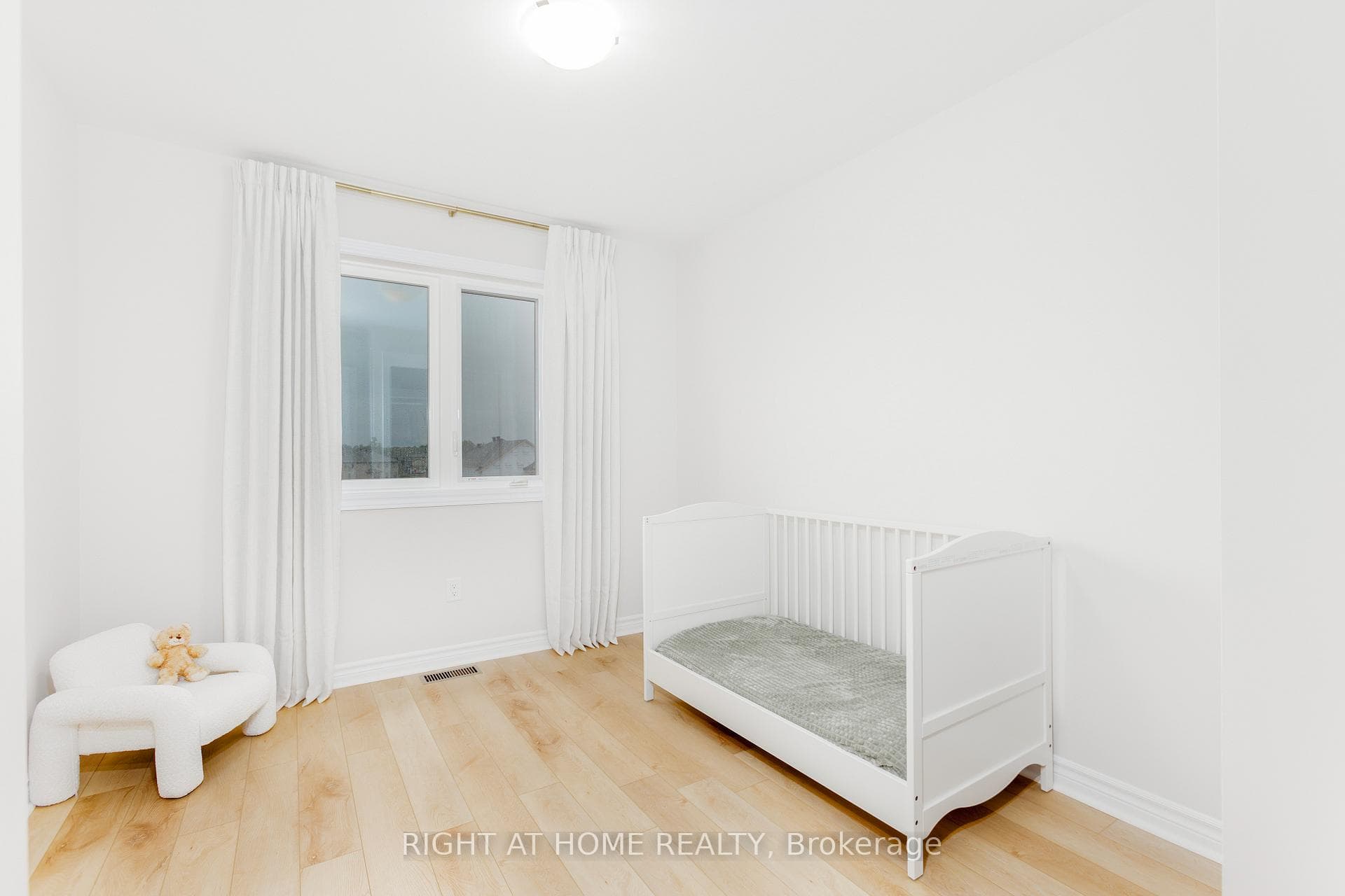 65 Esban Drive photo 27
