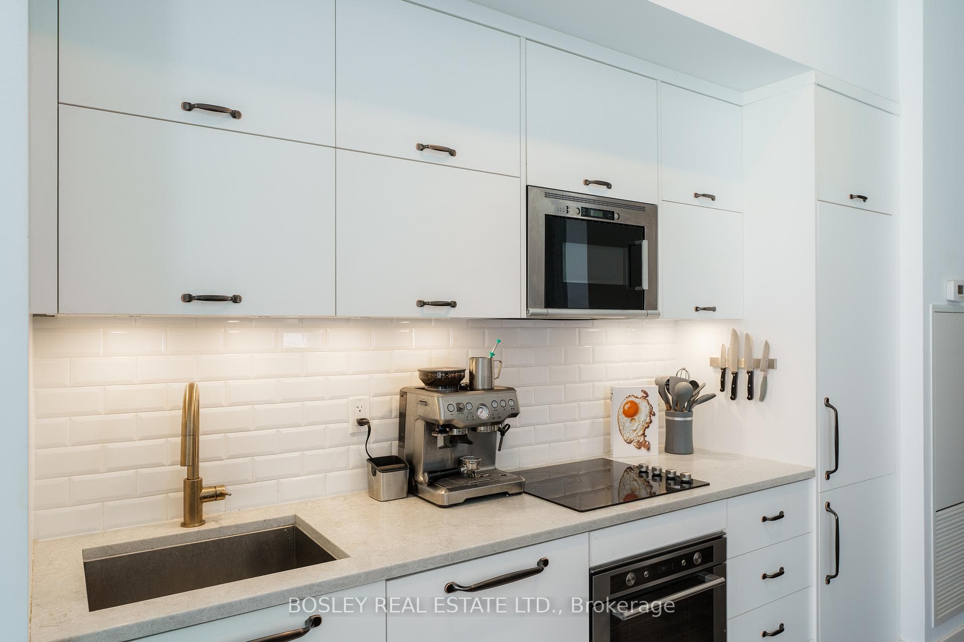 106 Dovercourt Road Unit 101 photo 10