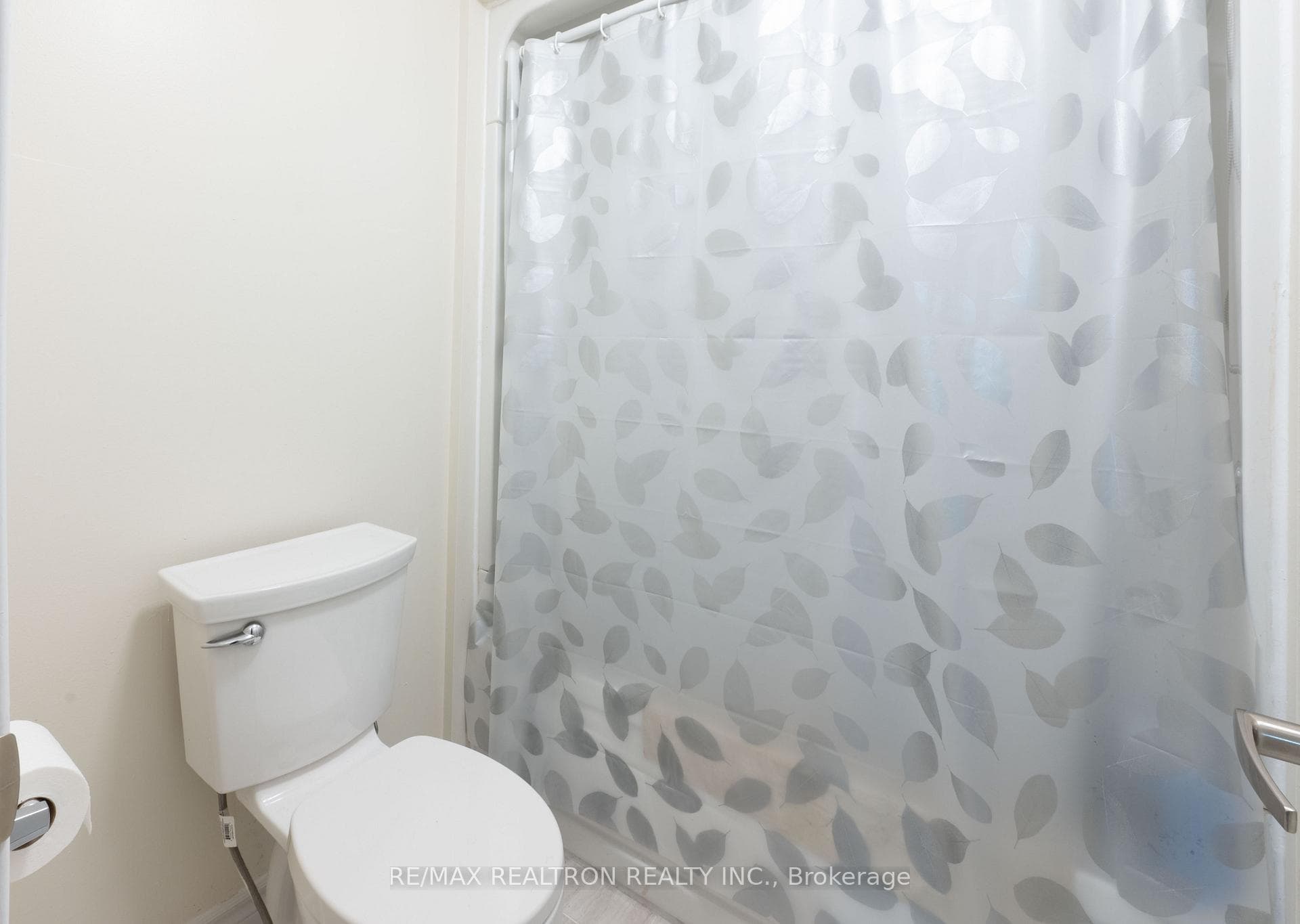 95 Chalmers Crescent photo 20