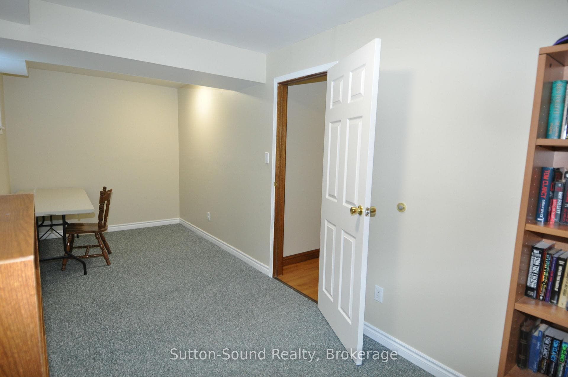 232 Finden Street photo 31