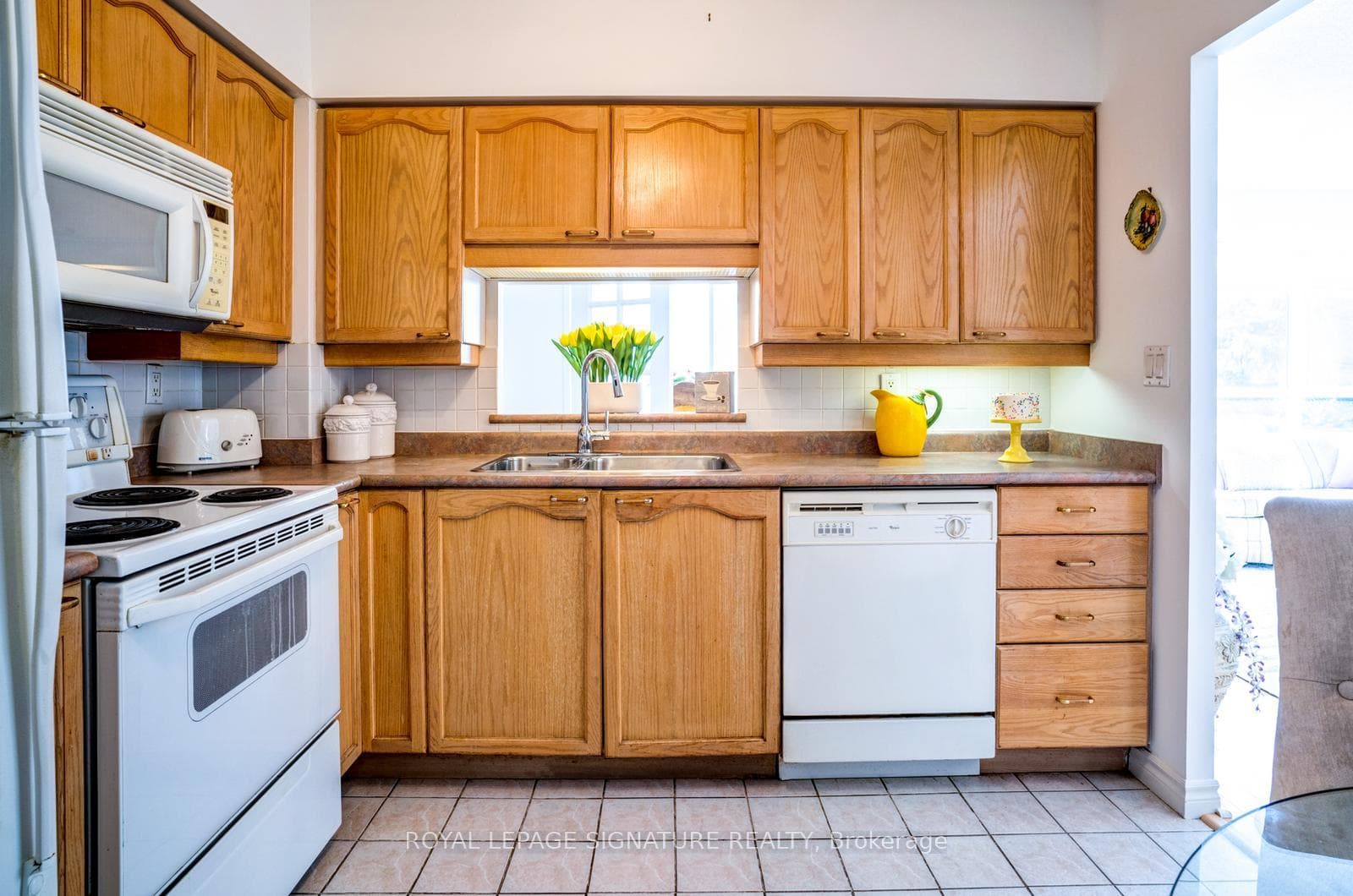 115 Bonis Avenue Unit 306 photo 8