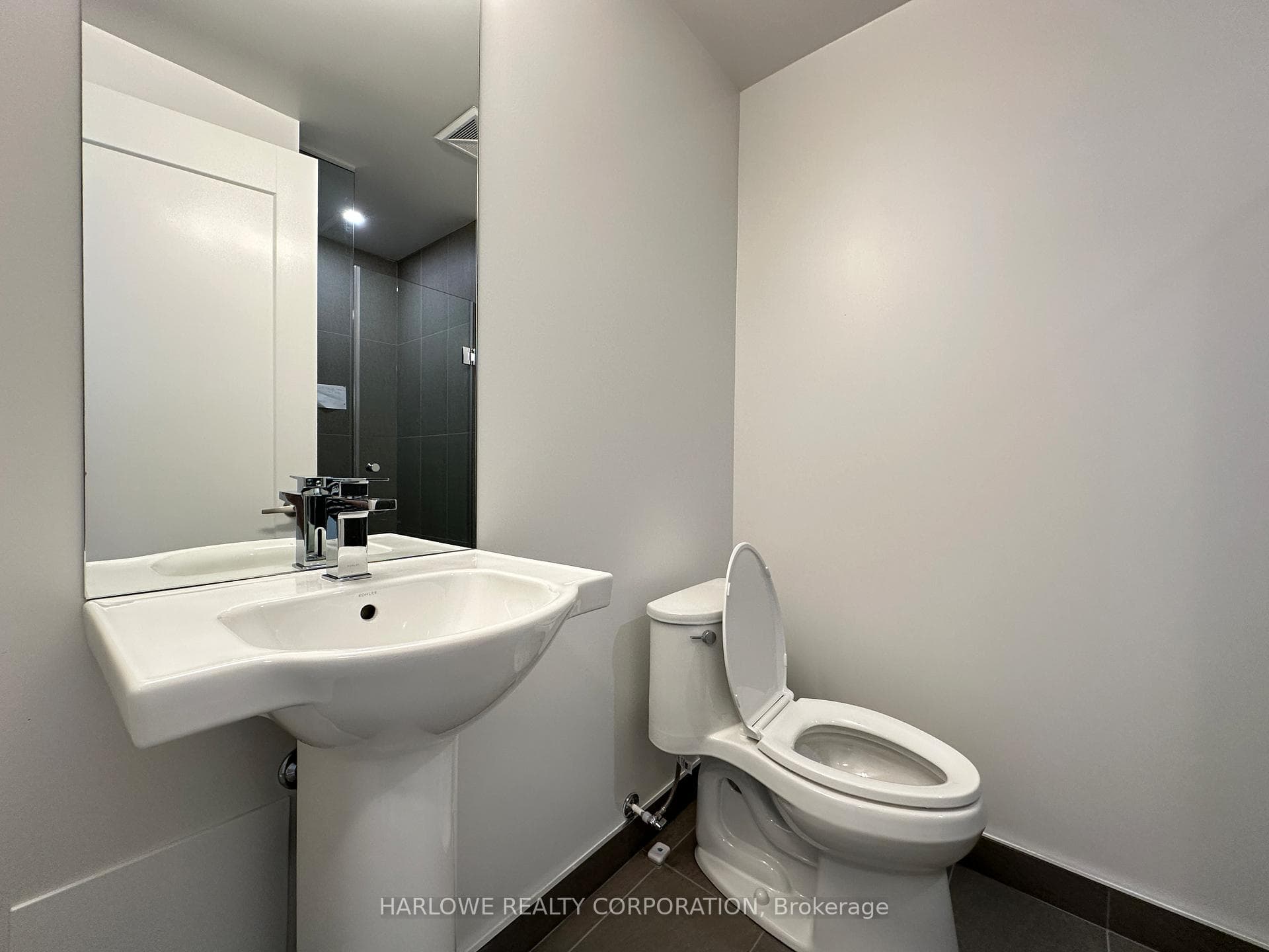 135 Lower Sherbourne Street Unit 2523 W photo 6